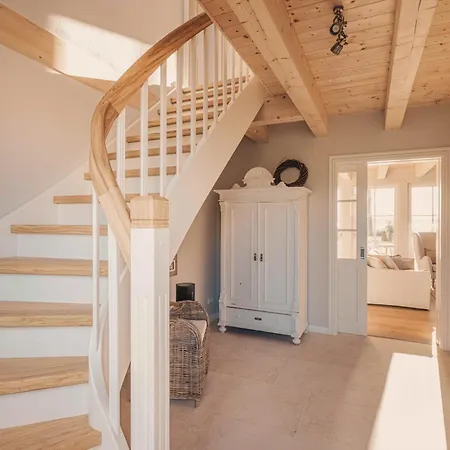 Prázdninový dům Watermark Usedom - Traumhaus Direkt Am Wasser Mit Eigener Badestelle - Haus Woge